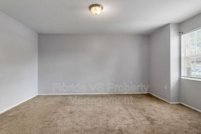 Building Photo - 13929 Fairway Island Dr