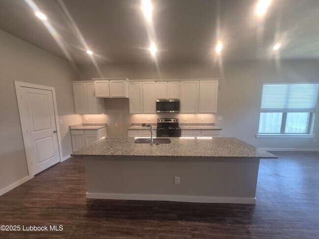 Building Photo - 2144 Kirksey Ave