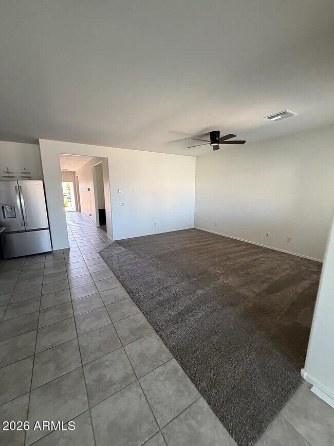 Building Photo - 4816 S 111th Dr