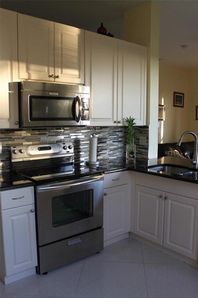 Building Photo - 1569 Winterberry Ln