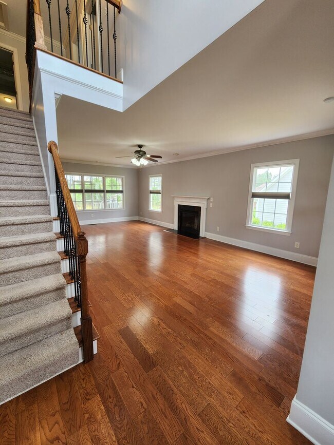 BEAUTIFUL TWO STORY HOME IN ANDERSON CREEK 85 Blue Pine Dr Spring