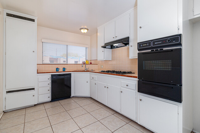 Kitchen - 450 W. Doran St. Glendale CA