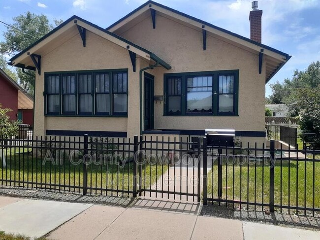 Primary Photo - 1210 E Garfield St