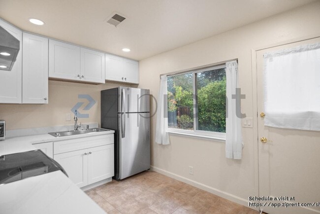 Building Photo - 20365 Silverado Ave