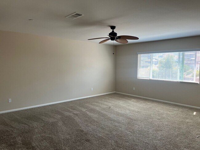 Building Photo - Menifee 5 Bedroom