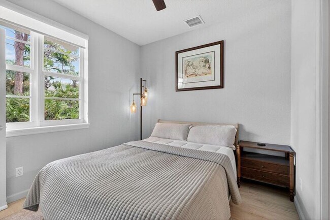 Building Photo - 150 Cat Rock Ln