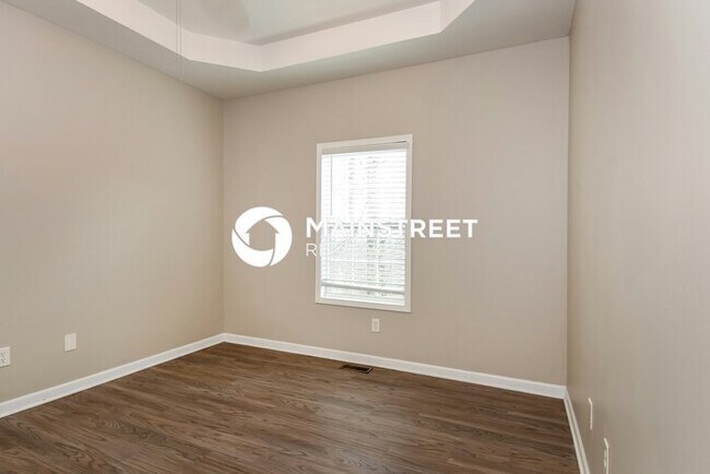 Building Photo - 4 Bedroom Pet-Friendly Home in Cartersville, GA with Main Street Renewal