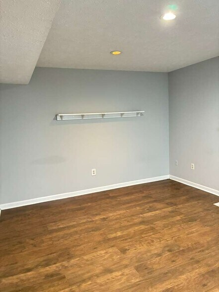 Building Photo - 6259 Woodrun Pl