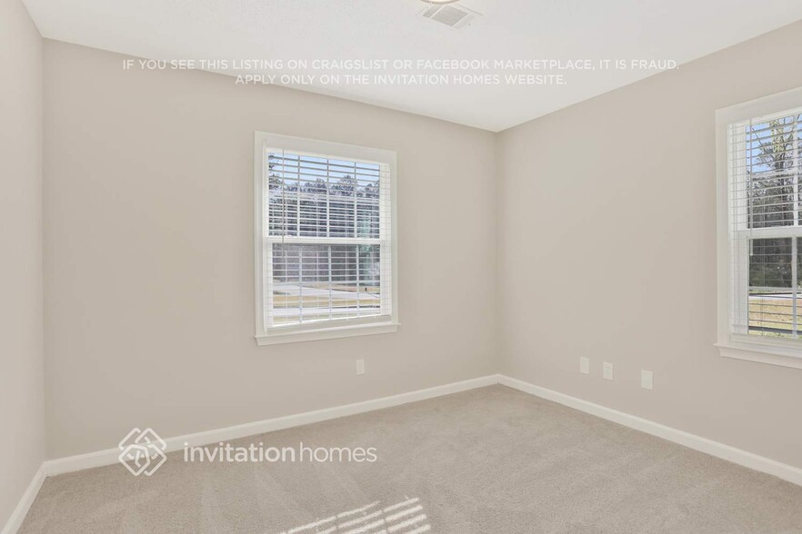 Building Photo - 721 Utoy Cir SW