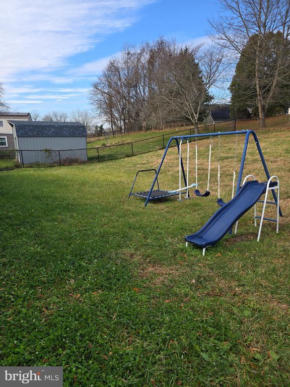 Building Photo - 10206 Farrar Ave