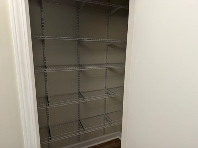 Building Photo - 200 Snead Rd