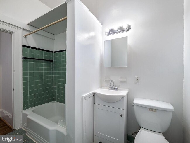 Building Photo - 2908 Q St NW