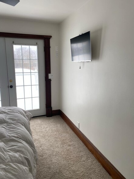 Building Photo - 71201 Coon Creek Rd