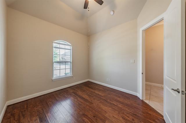 Building Photo - 568 Enfield Dr