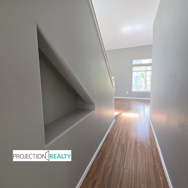 Building Photo - 15239 NW Moresby Ct