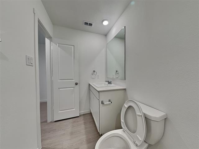 Building Photo - 1620 Parlier St