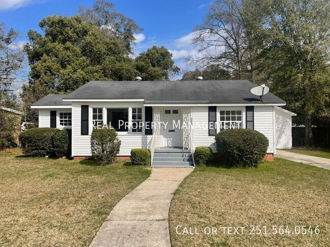 Building Photo - 2456 McLaughlin Dr