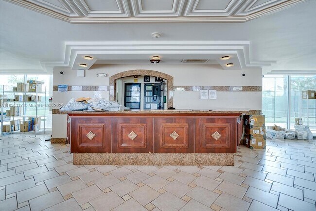 Building Photo - 18031 Biscayne Blvd