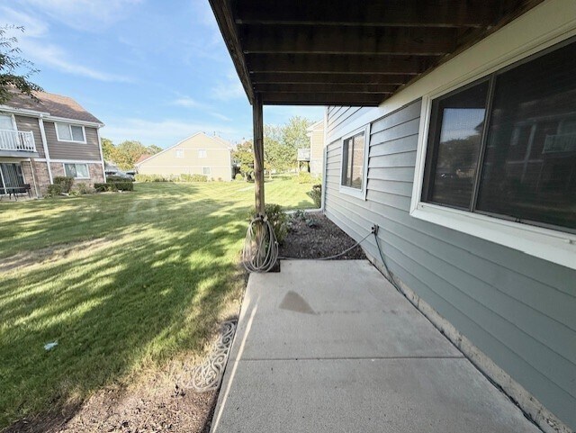 Building Photo - 602 Stone Cir Ct