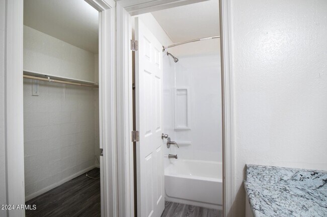 Building Photo - 4635 N 27th Ave