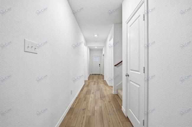 Building Photo - 10037 Little Tree Ln