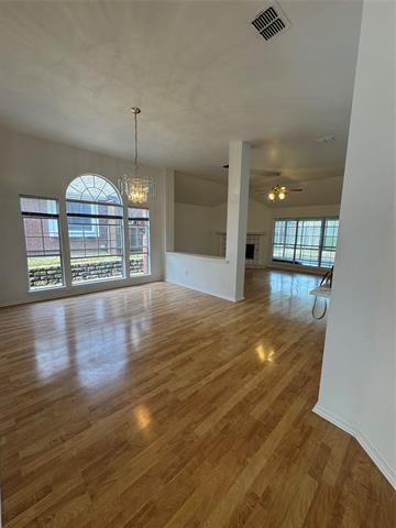 Building Photo - 1705 Bennington Dr