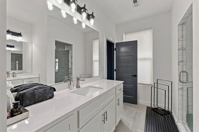 Building Photo - 1077 Glen Opal Dr