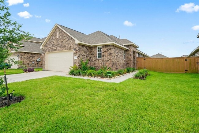 Building Photo - 1234 Lone Pine Dr