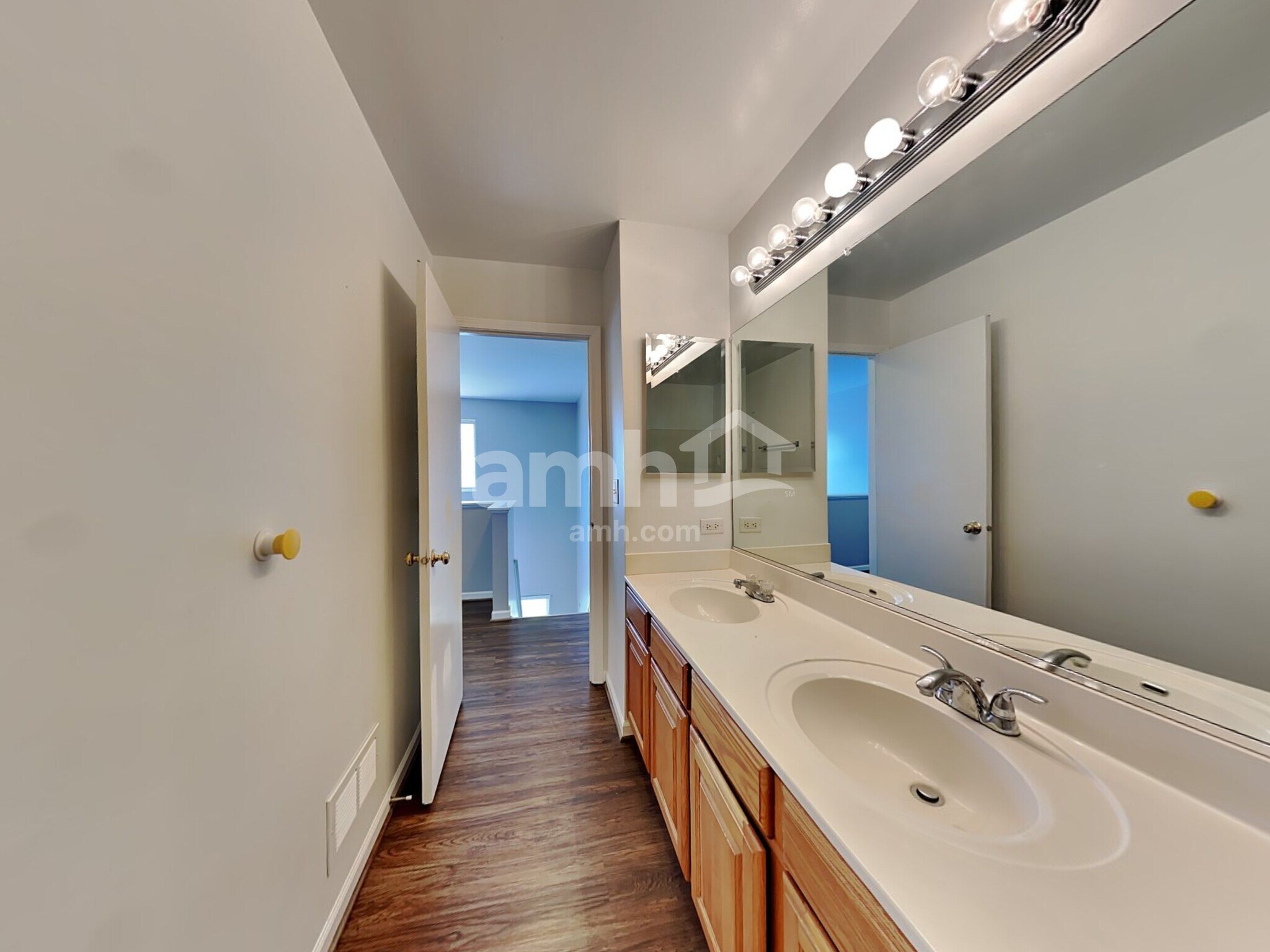 Building Photo - 9781 Chetwood Dr