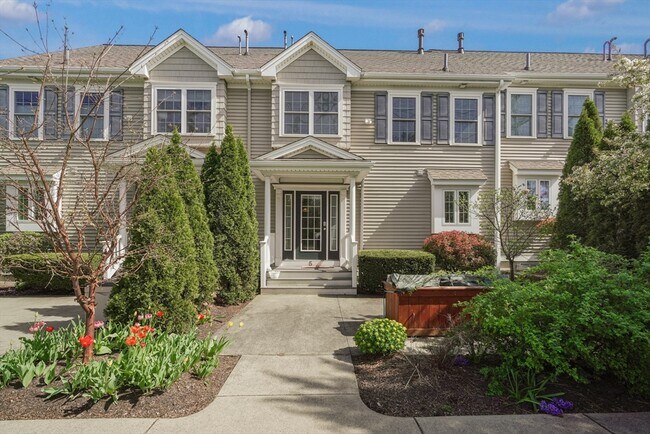 Primary Photo - 1284 County St