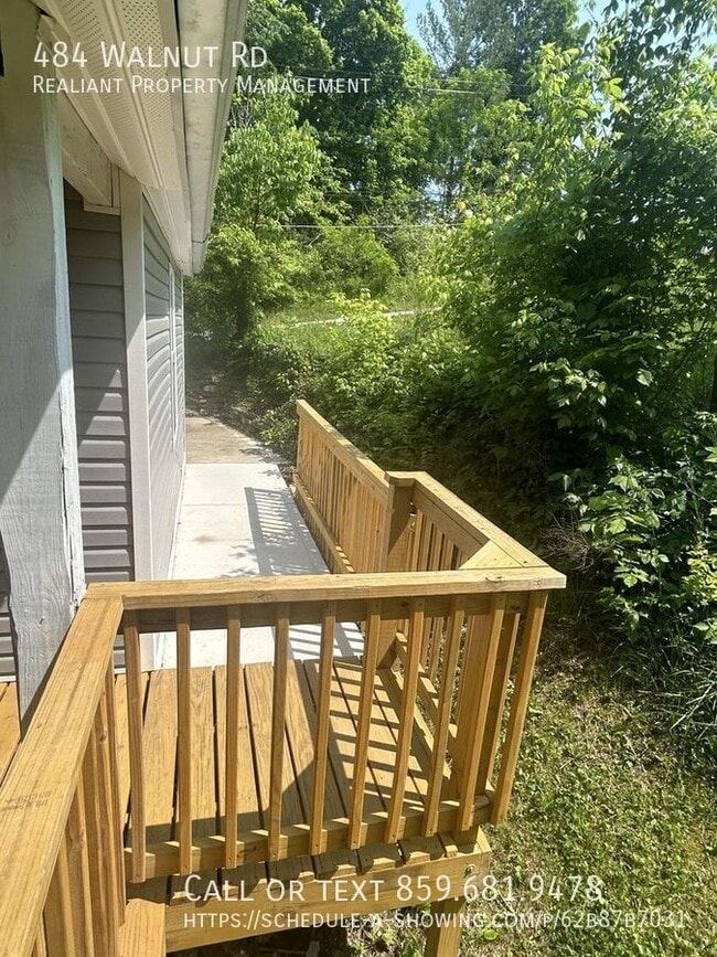 Building Photo - 484 Walnut Rd