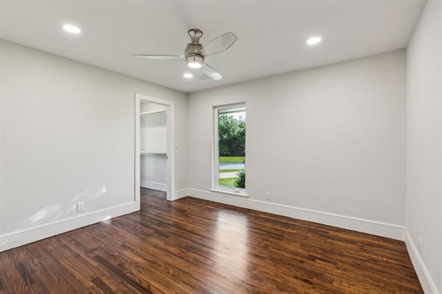Building Photo - 6721 Meadowcreek Dr