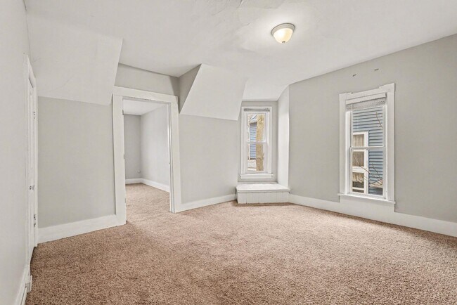 Building Photo - 49 National Ave NW