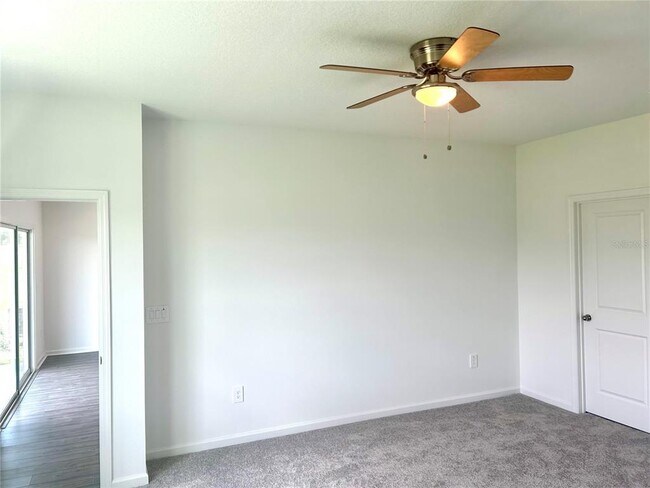 Building Photo - 4693 SW 83rd Lp