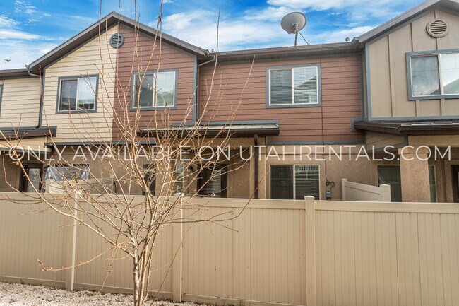 Building Photo - 1828 W 761 S