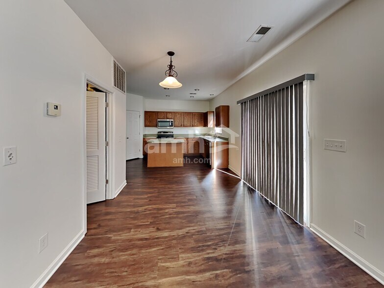 Building Photo - 3009 Gale Ct