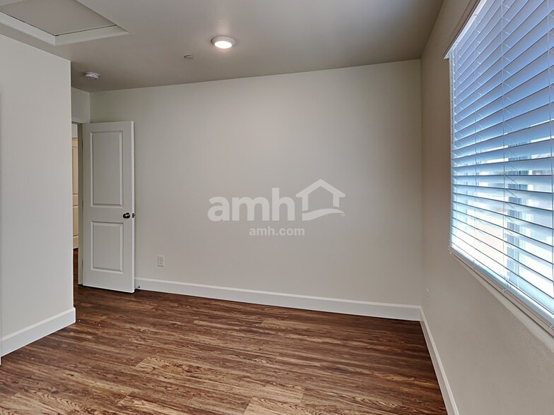 Building Photo - 75 Foxridge Swings Ln