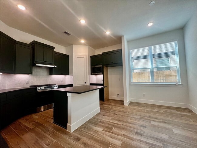 Building Photo - 1207 Watermont Dr