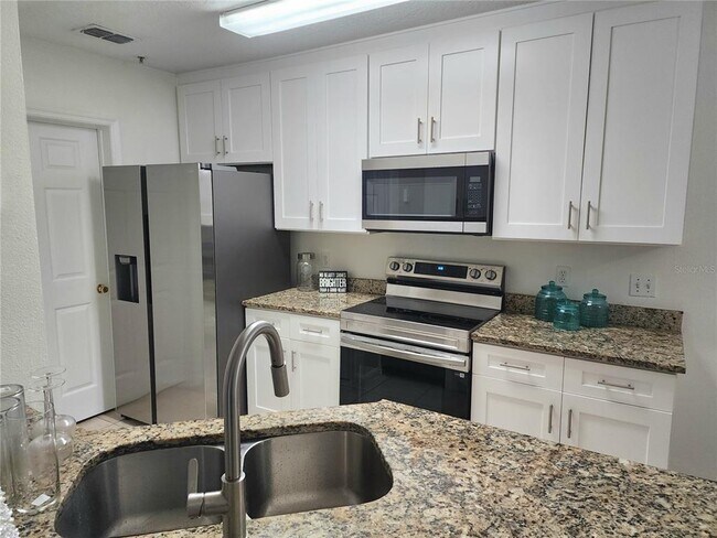 Building Photo - 6506 Swissco Dr