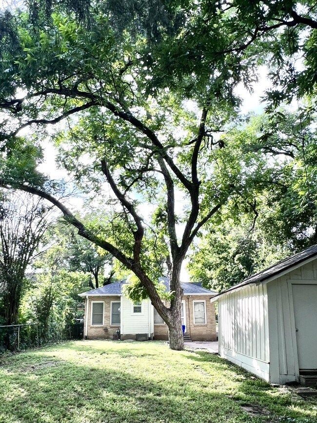 Building Photo - 2808 Morrow Ave