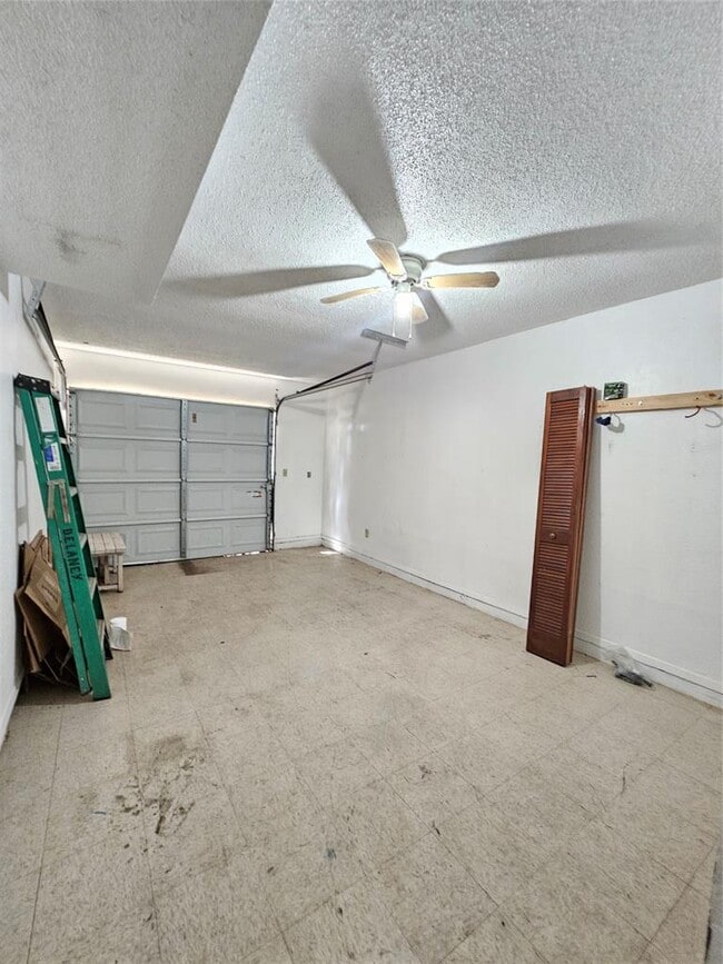 Building Photo - 2502 Jones Rd