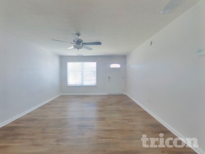 Building Photo - 3892 Alderwoods Dr