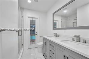 Building Photo - 101 SW 53rd Ave
