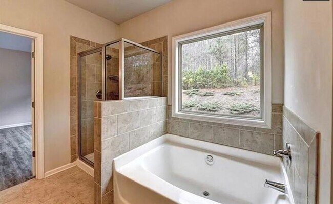 Building Photo - 5076 Apple Grove Rd NE