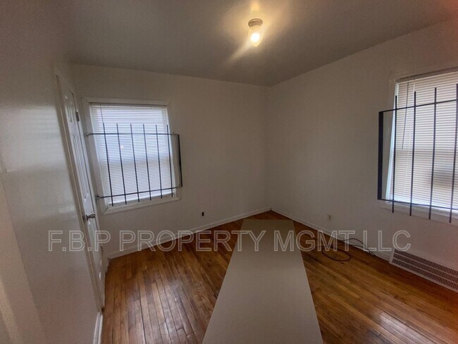 Building Photo - 20298 Goulburn Ave