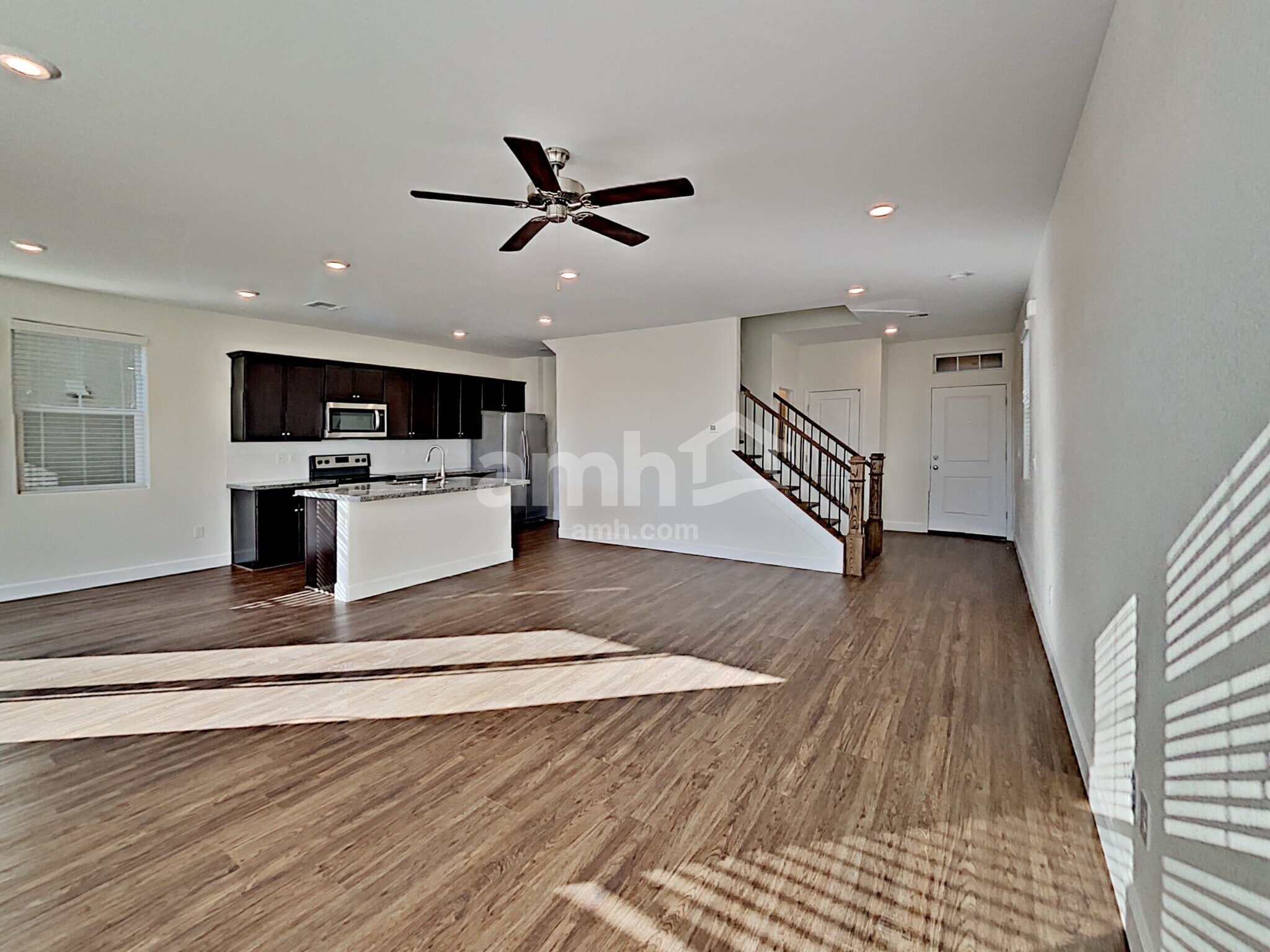 Building Photo - 8128 Inhibition Ct