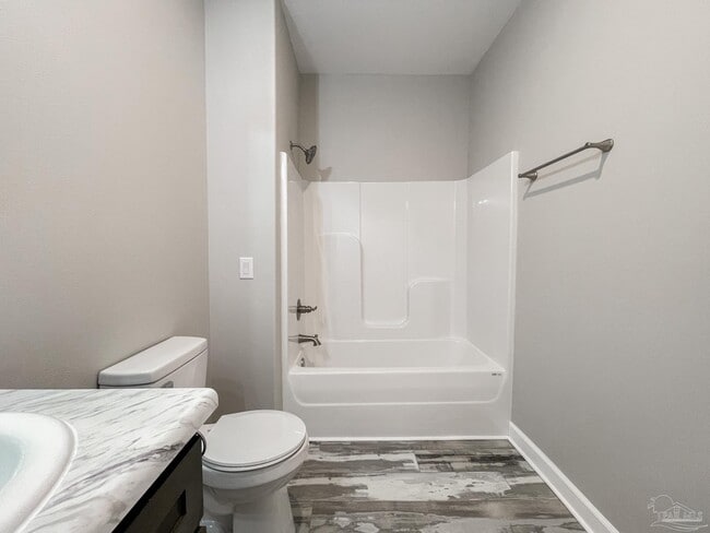 Building Photo - 5170 Burlington Ave