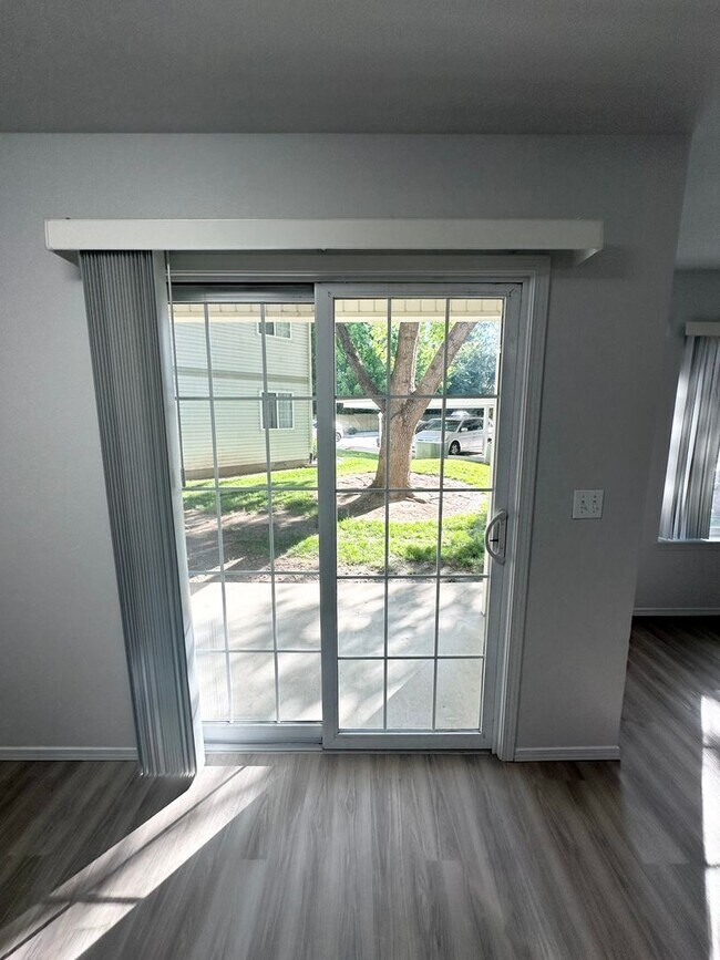 Building Photo - Affordable living at The Westside Apartments