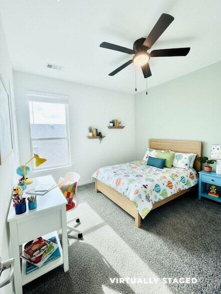 Building Photo - 1009 Cushing Dr