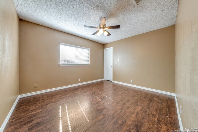 Building Photo - 9631 Hillside Trail